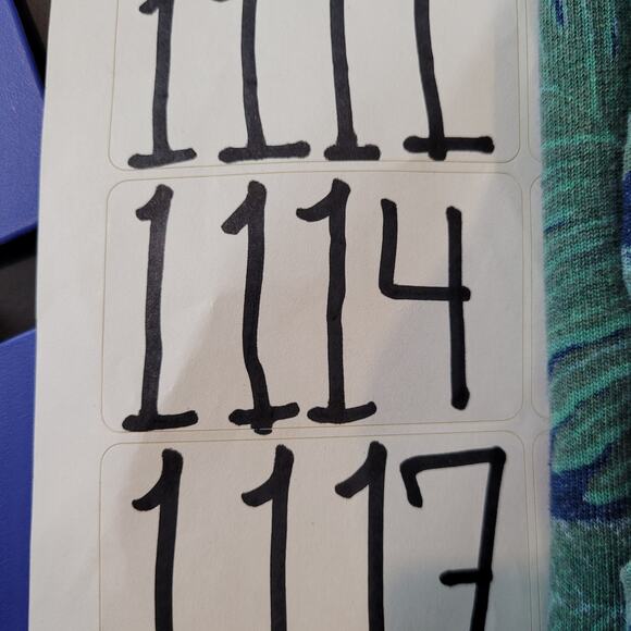 Tommy Bahama Men's Hawaiian Floral Button-Up Shirt Sz XL Resortwear Island Vibes - Picture 8 of 8